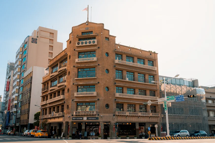 台南市林百貨外觀照
