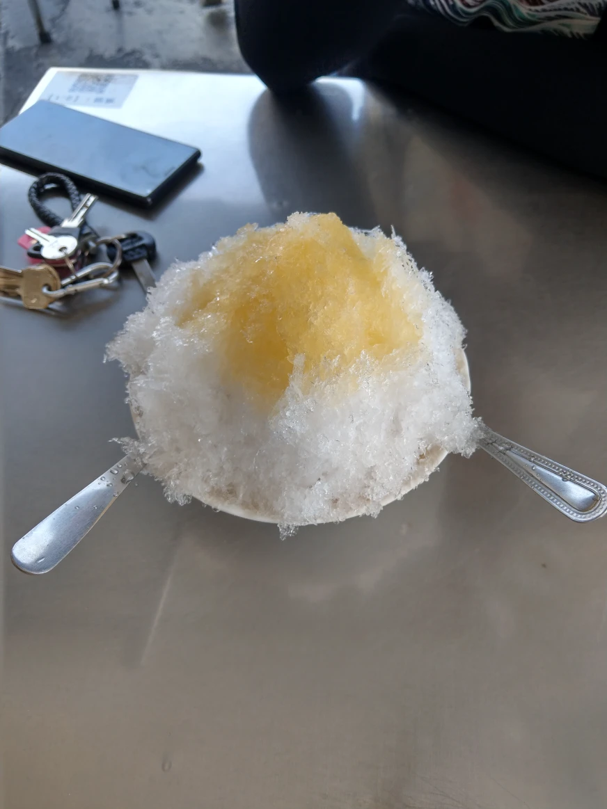 正老牌潮州冷熱冰店內冰品
