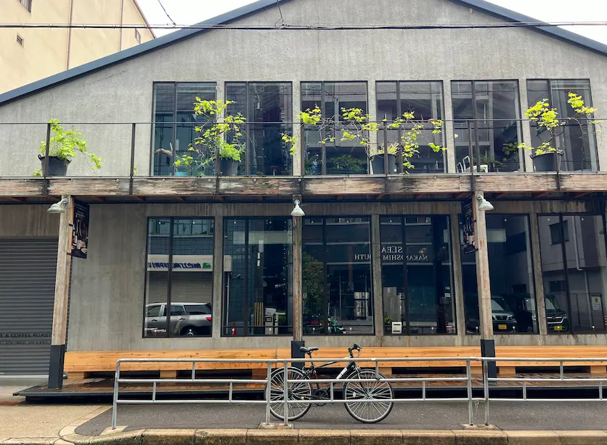 Takamura Wine & Coffee Roasters外觀照