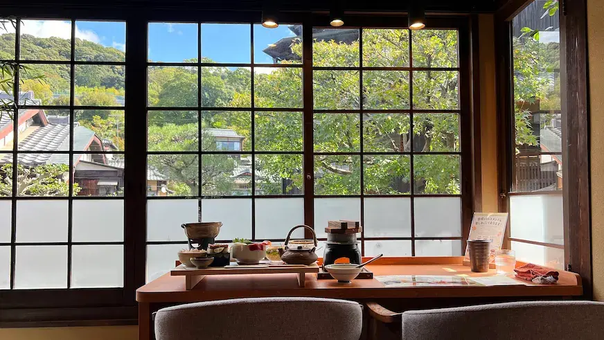 五穀豐穰之茶屋御飯 五木茶屋 清水店的餐點及內部裝潢