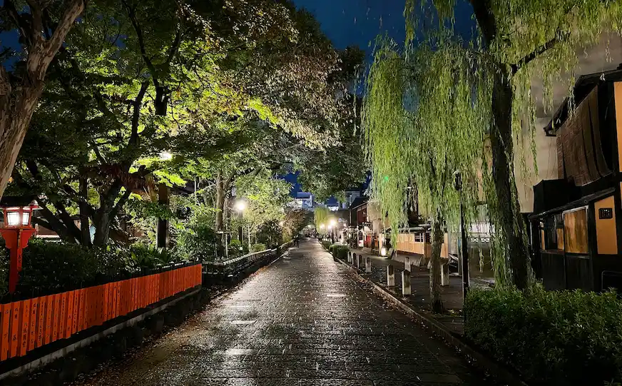 京都新橋通傳統建造物群保存地區