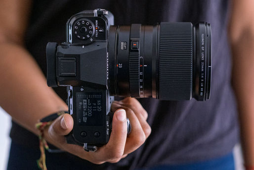 102 MEGAPIXEL MEDIUM FORMAT