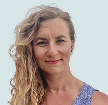 Gail Macrae headshot
