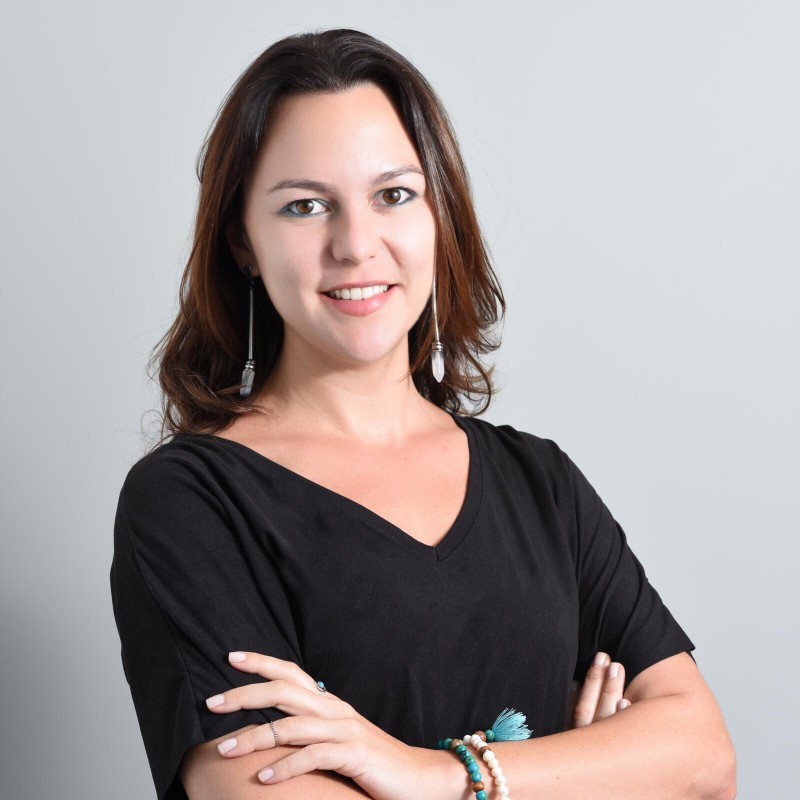 LETICIA TESTON - COREBIZ.jpeg