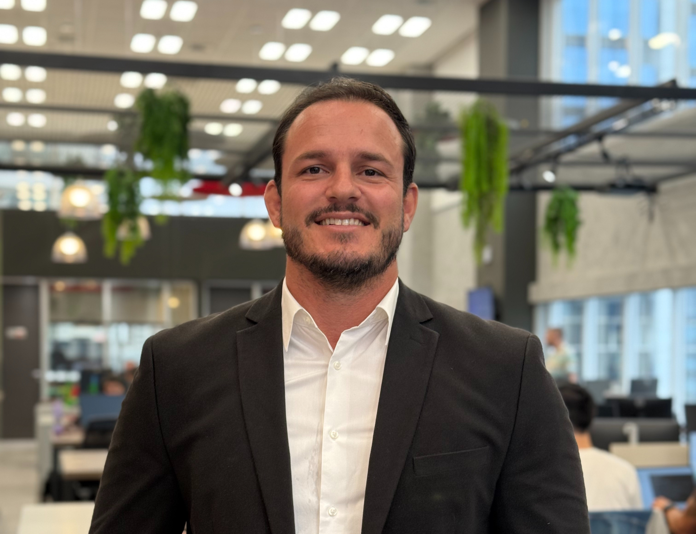 Lauro Mascaretti, gerente de marketing da EVEO_edited.jpg