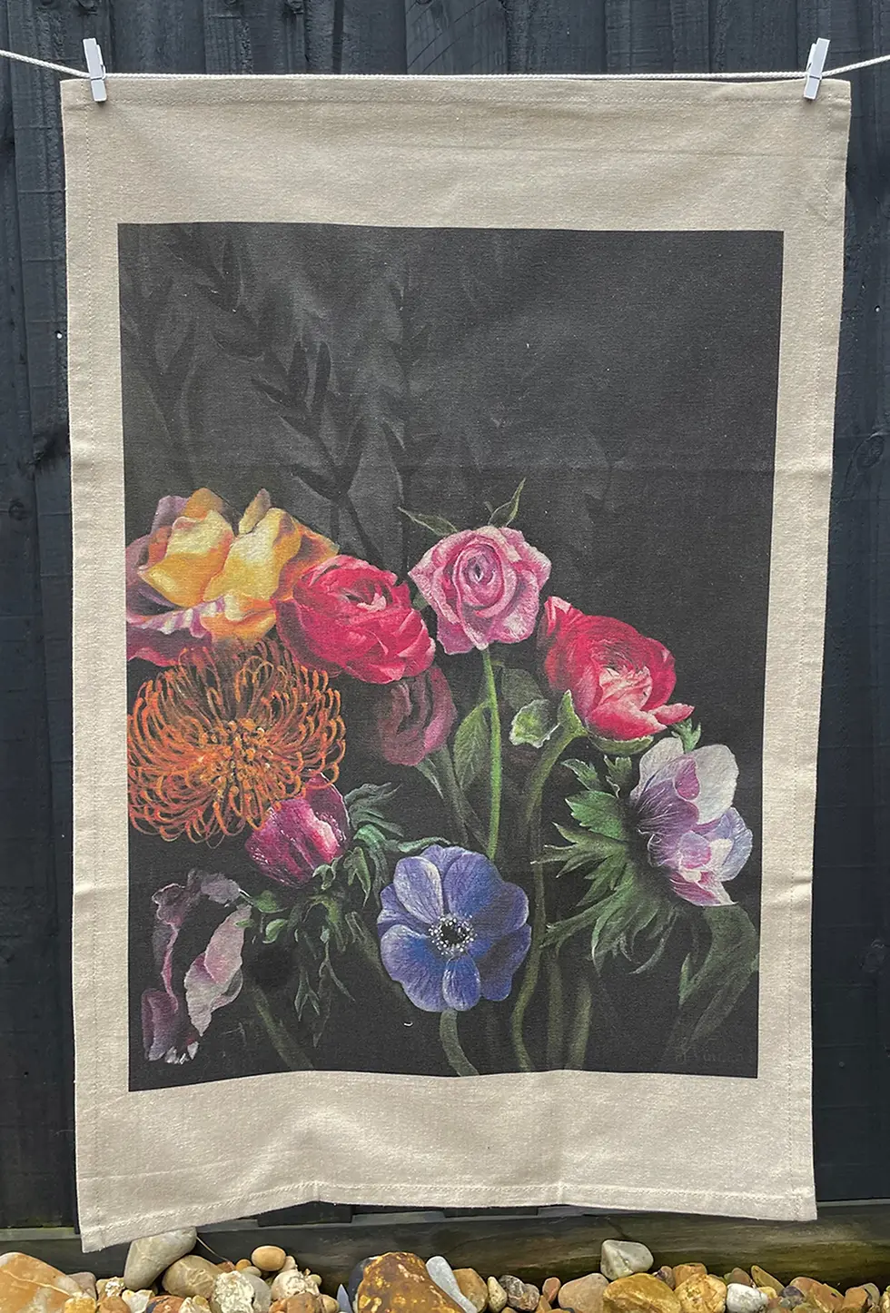 Thumbnail: Vibrant floral print on fabric
