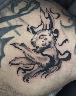 tatouage grenoble, studio de tattouage grenoble, tatoueur grenoble, grenoble tattoo, dark tattoo, monster tattoo, obscure tattoo, tatouage ornemental, dark, ornemental, tatoueuse grenoble, tatoueuse isere, tatoueuse france, dark tattoo, tatouage noir et gris, artiste grenoble, meilleure tatoueuse grenoble, meilleur tatoueur grenoble, tatouage rhone alpes, blackwork, blakwork tattoo, idée tattoo, flash tattoo, tattoo artist, organique, organique tattoo, darkornement, safe place tattoo, meilleur tatoueur grenoble, meilleur tatoueuse grenoble