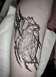 tatouage grenoble, tatoueur grenoble, studio tatouage grenoble, horror hospital tattoo, tatouage couleur, tatouage noir et gris, tatouage traditionnel, trad tattoo, tatouage trad, traditionnel francais, tatoueur isere, tatoueur france, grenoble, grenoble tattoo, tattoo grenoble, tatouage personnalisé, petits tatouage, flash tattoo grenoble, idée tattoo, flash tattoo, piercing grenoble,grenoble piercing, studio piercing grenoble, piercing, piercing adulte, piercing enfant, piercing mineur, safe place, kids friendly, piercing aiguille, cedric piercing, pierceur grenoble, arcade, labret, langue, narine, septum, love, helix, industriel, tragus, conch, daith, arcade, medusa, smiley, venom, micro dermal, genital, surface, rook, lobe transveral, teton, piercing homme, piercing femme, piercing ado, tattoo grenoble, grenoble, tatouage realiste, realisme tattoo, meilleur tatoueur grenoble, tatoueur france, tatoueur isere, grenoble tattoo, idée tattoo, flash tattoo, tatouage personnalisé, tattoo