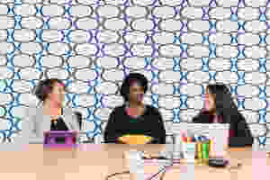 3 woman at office