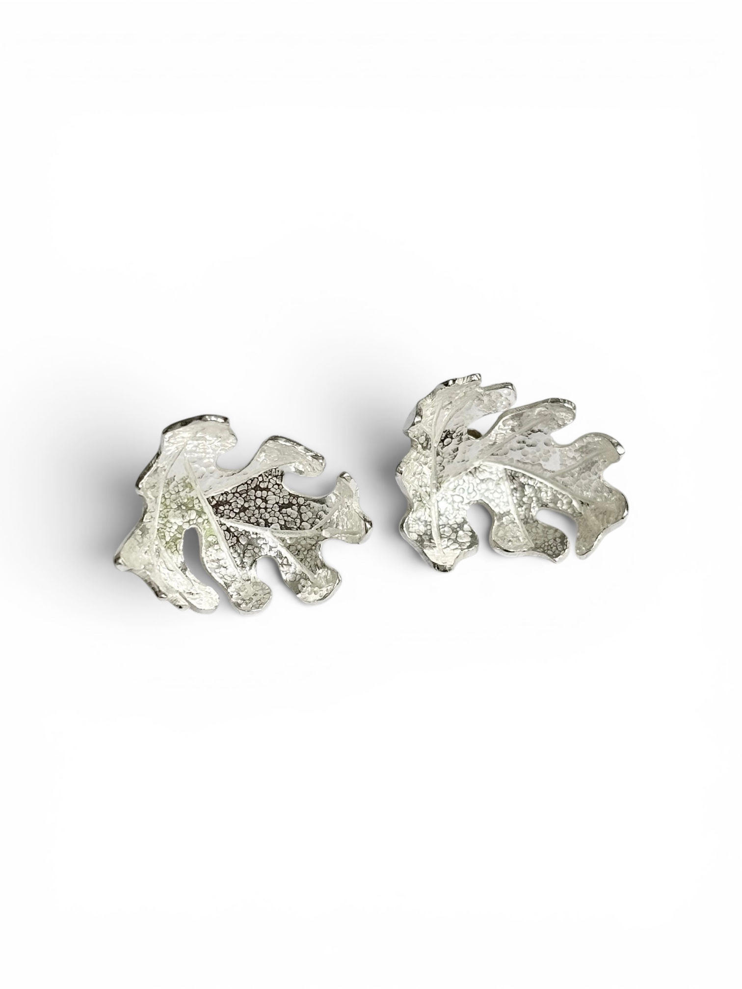 Foliage earrings front view