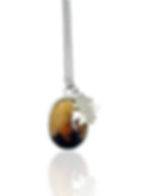 Oval agate pendant, front view