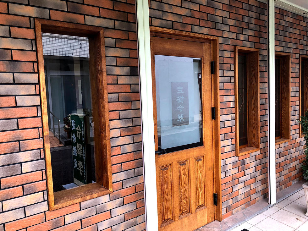 entrance02