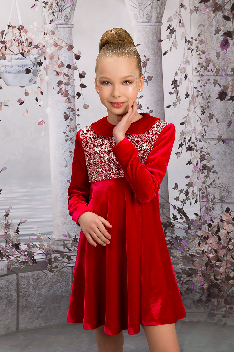 Thumbnail: RED DRESS WITH LONG SLEEVES