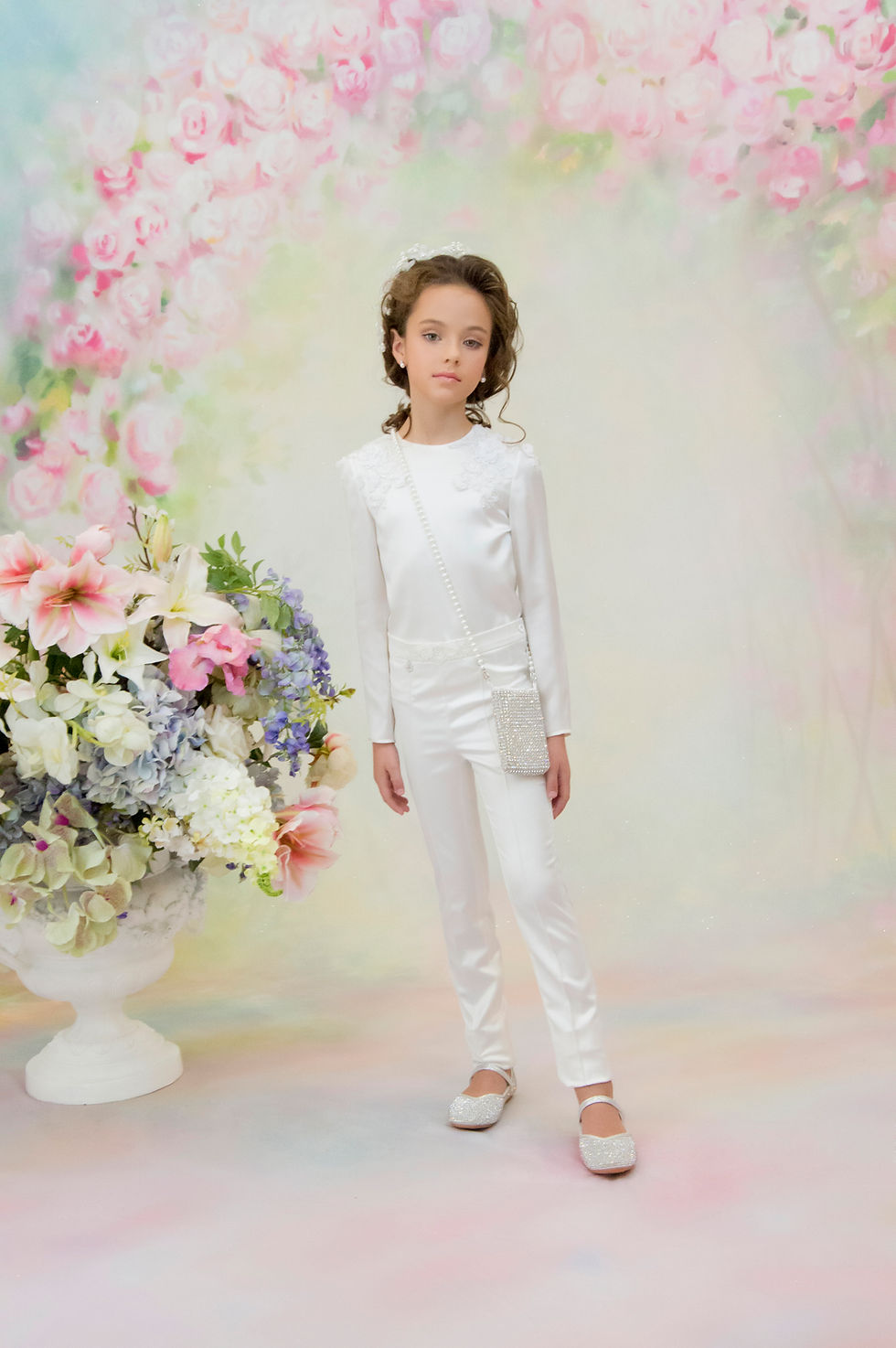 Thumbnail: WHITE TROUSERS WITH ZIRCON ELEMENTS