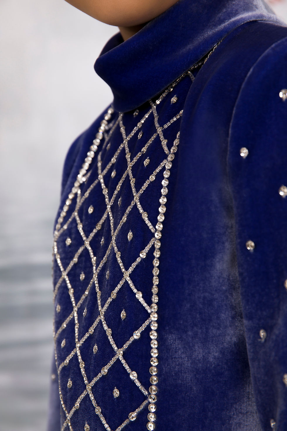 Thumbnail: EXQUISITE SILK VELVET BLOUSON