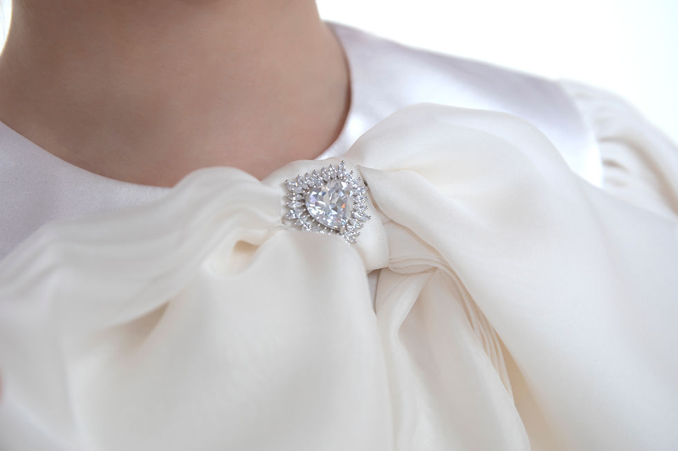 Thumbnail: LIGHT SILK BLOUSE WITH AN ORGANZA BOW