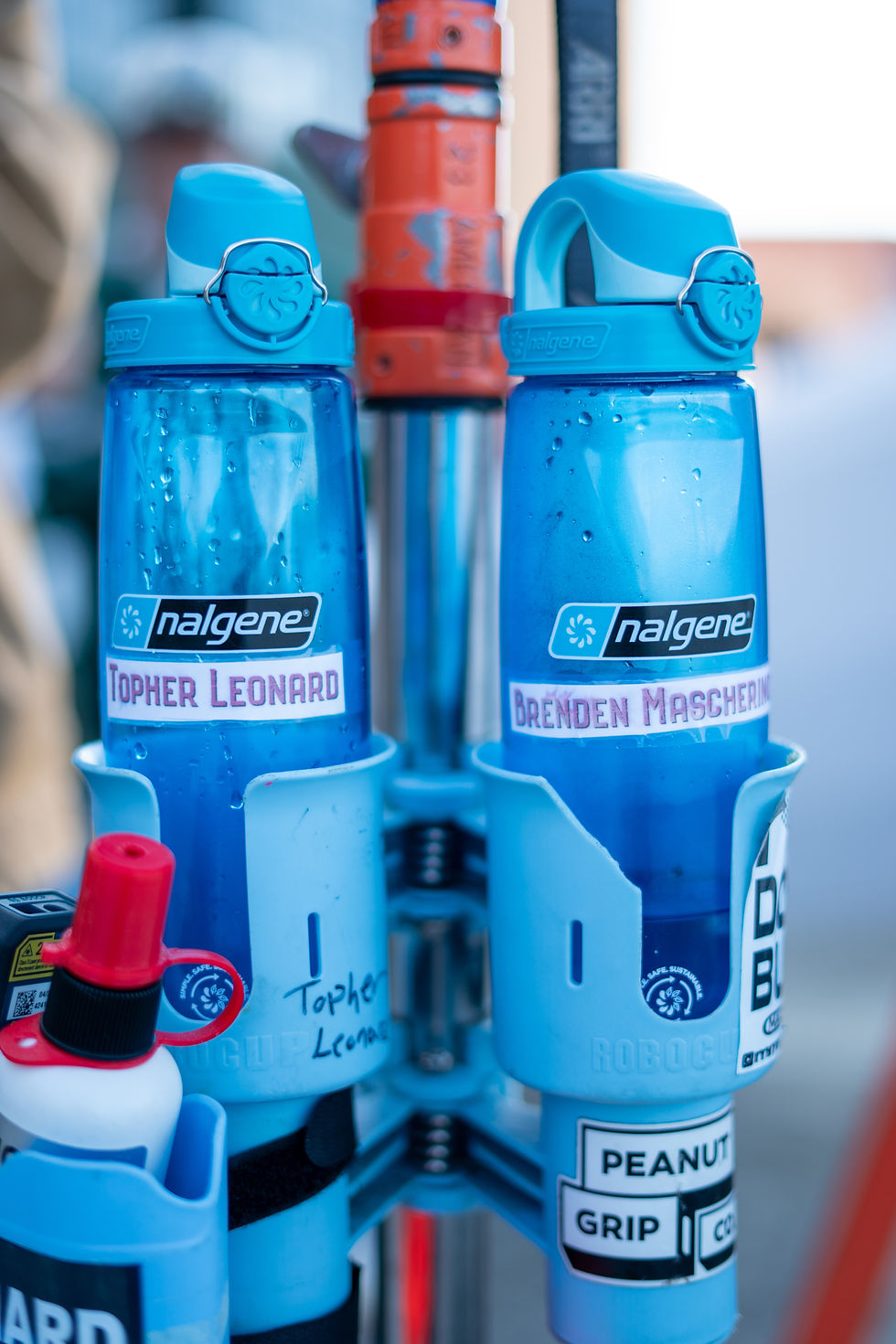 INTO THE BLUE Camera team stand