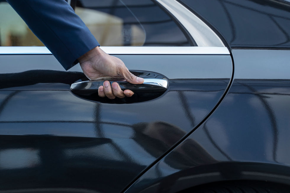elegant-uber-driver-giving-taxi-ride.jpg