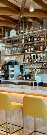 Escape Lounge FLL bar