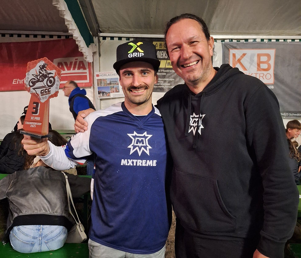 Breites Grinsen für Rob und Mike