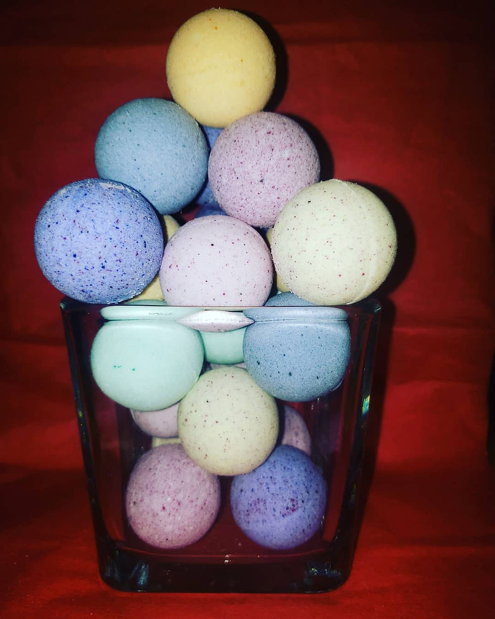 Thumbnail: Mini Bathbombs
