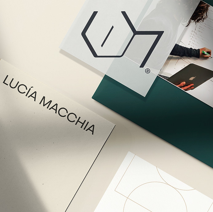 LUCIA-mockups-papeleria-OP1_2024.jpg
