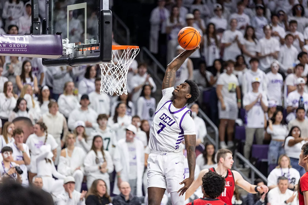 #7 on GCU goes up for a massive dunk against Seattle U