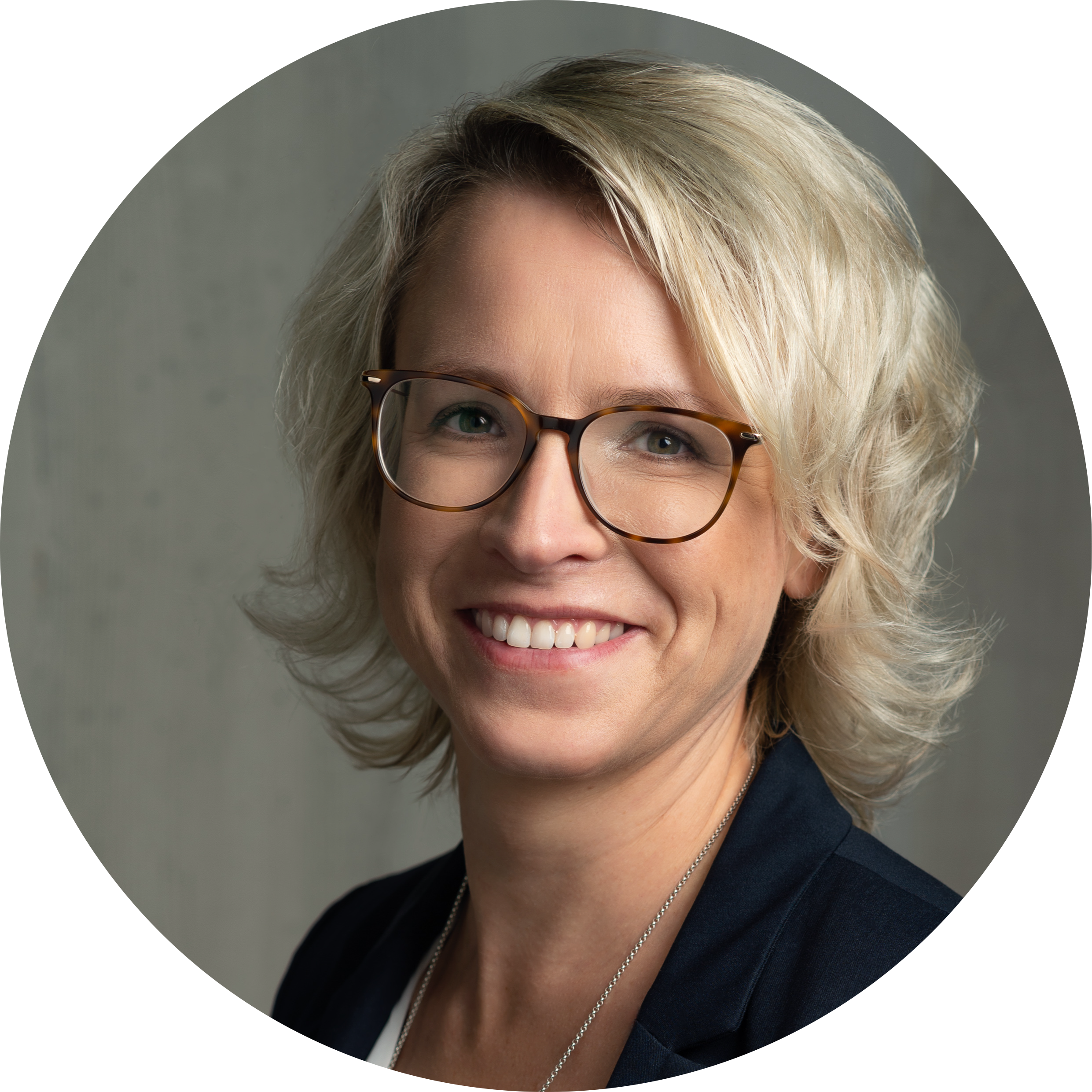 Julia Manner-Löffert.png