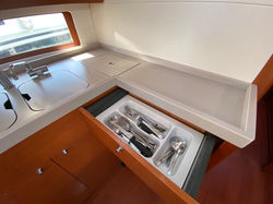 BAREBOAT CHARTER IBIZA SAILING HOLIDAY VACATION RENTALS OCEANIS 46.1 BENETEAU IBIZA MALLORCA BALEARI