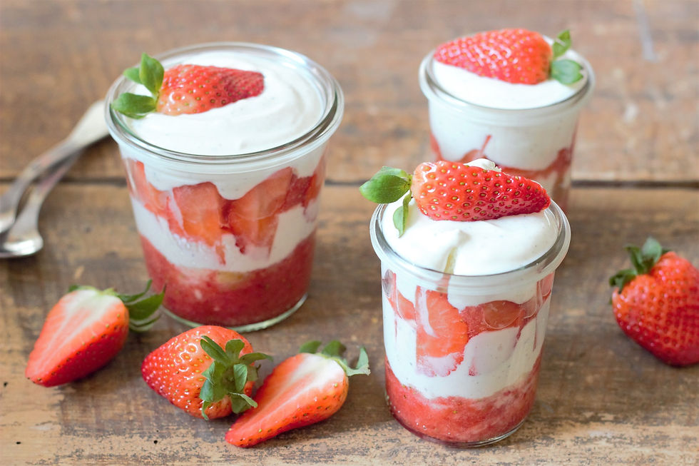 Thumbnail: 1.	Yogur griego con frutos mix: yogur griego