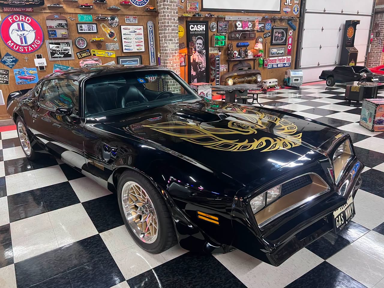 Gas Monkey Garage Bandit Trans Am: Texas to Essex