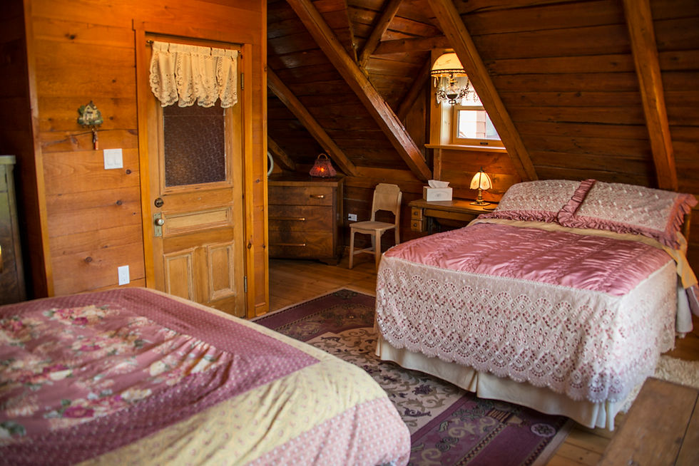 Antique Guest Room 2