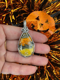 Bumble bee jasper 60.jpg