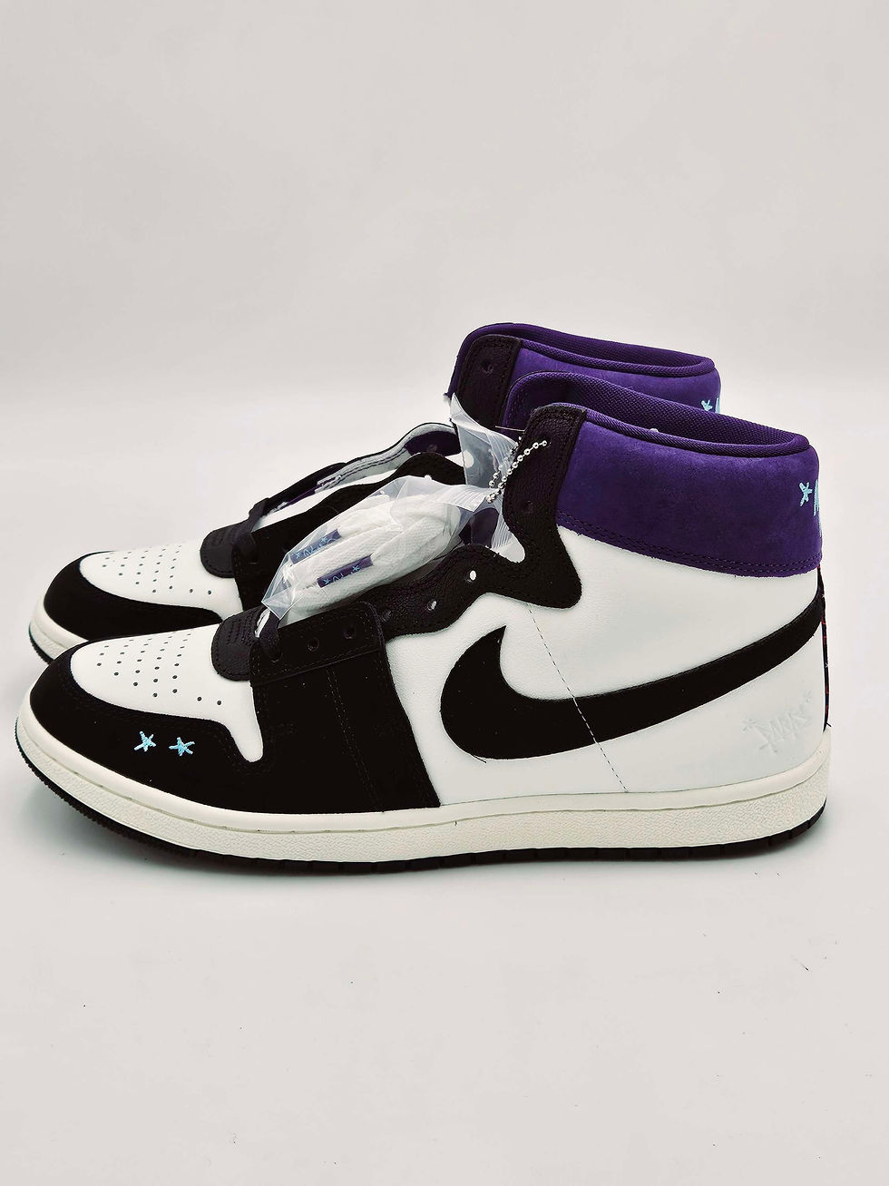 Thumbnail: WMNS Jordan Air Ship PE SP (Opium) signed 2 times by designers 