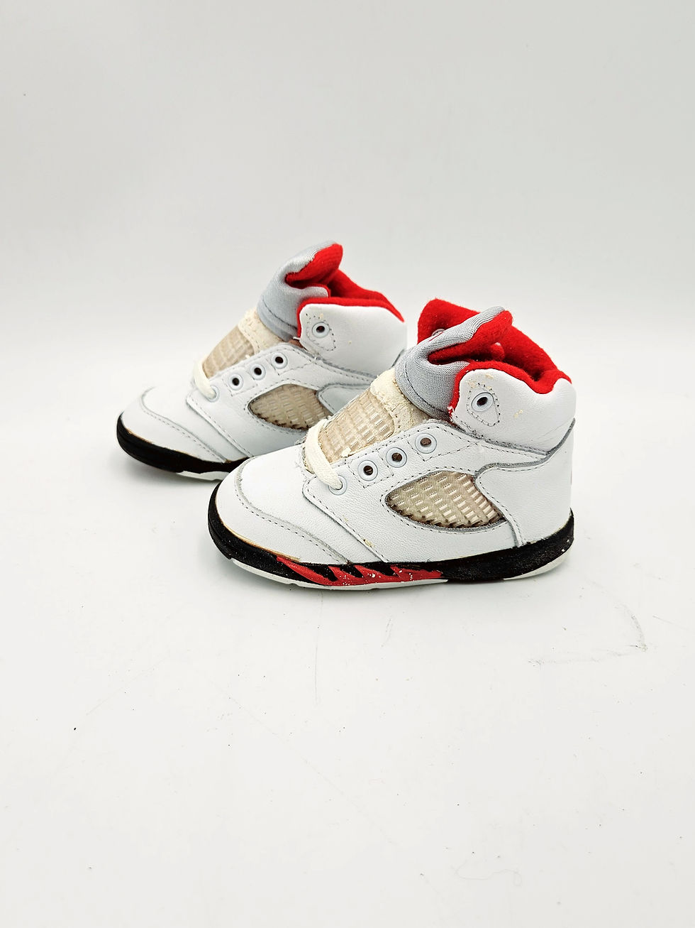 Thumbnail: Pair Air Jordan 5 Baby Original