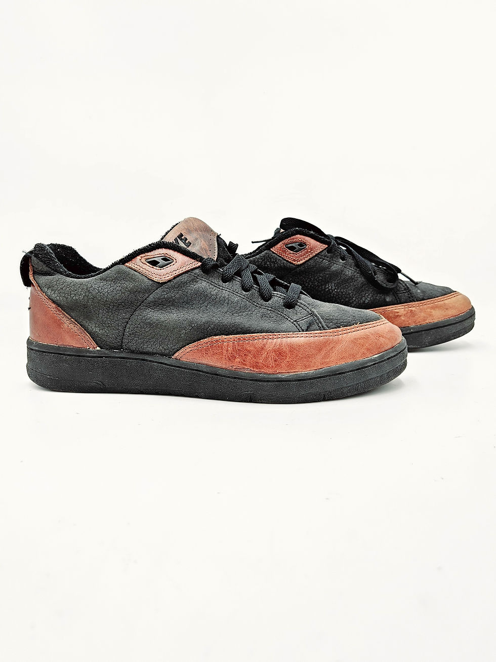 Thumbnail: Pair Nike Grand Stand Classic LE Limited Edition