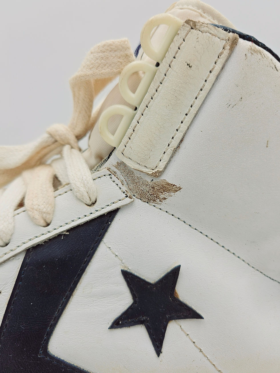 Thumbnail: Pair Converse Pro Star