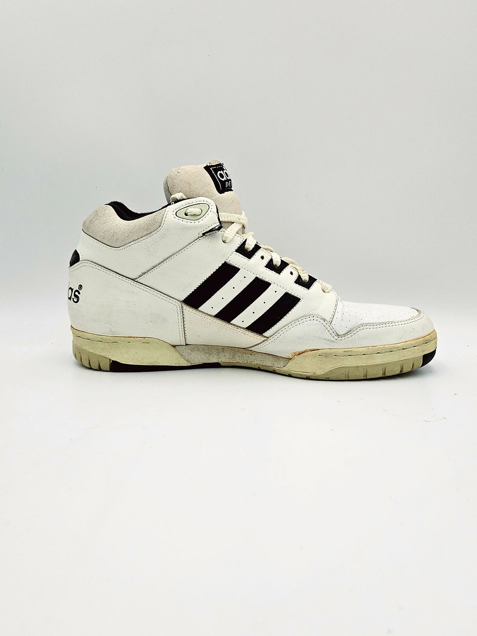 Thumbnail: Pair Adidas Decade Phantom