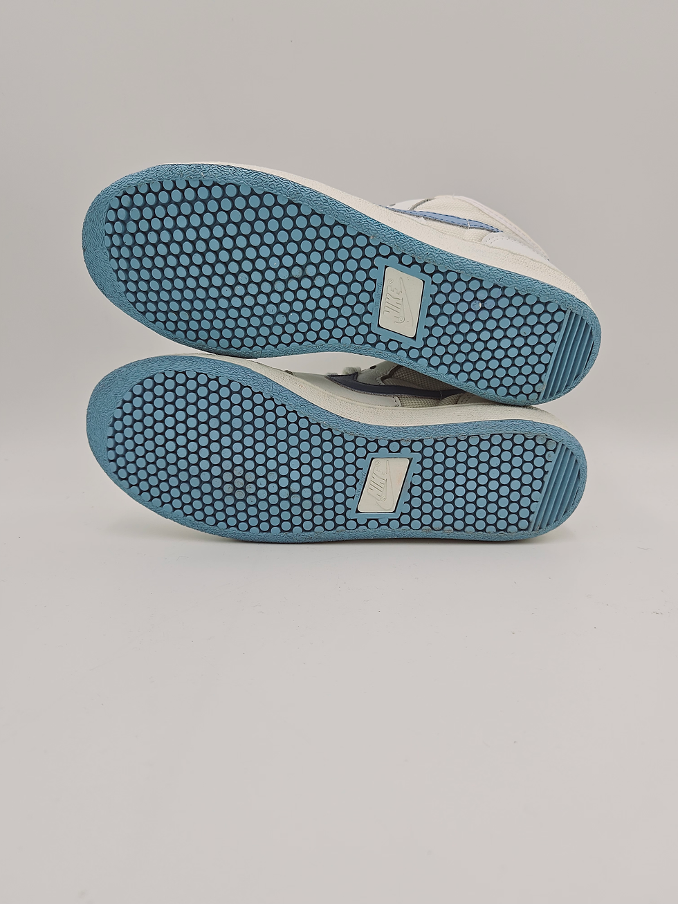 Thumbnail: Pair Nike Womens Challenge Court