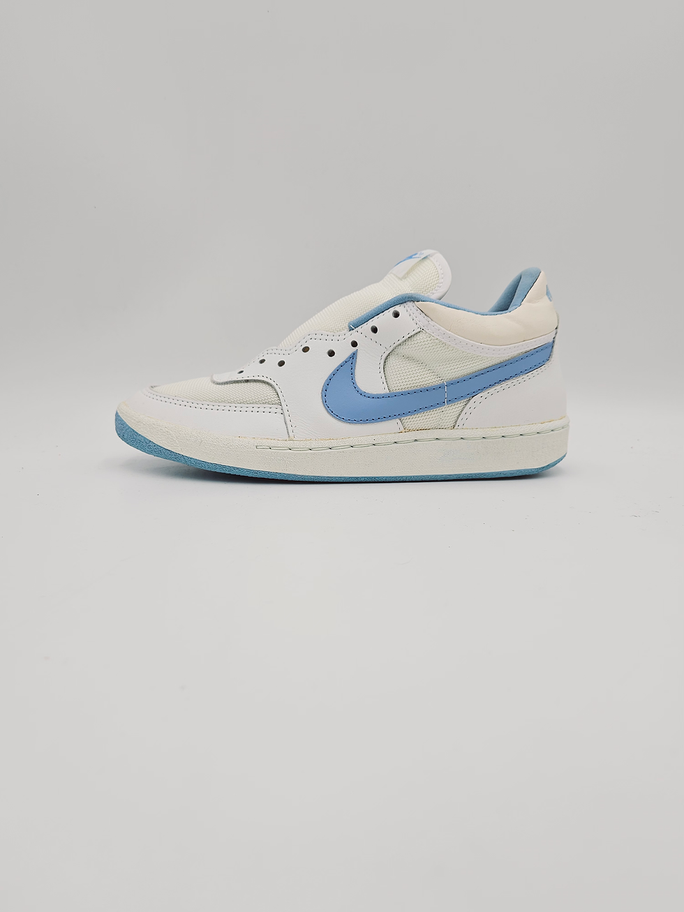 Thumbnail: Pair Nike Womens Challenge Court