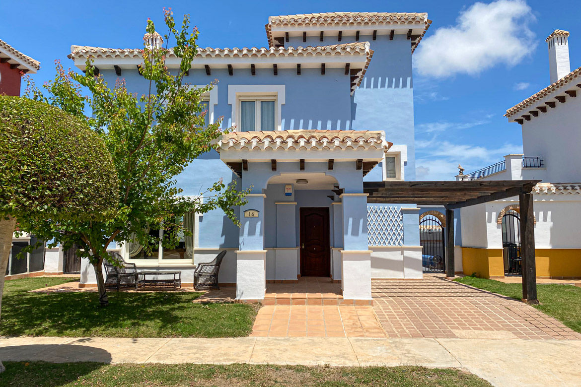3 BEDROOM 2 BATHROOM BARON VILLA