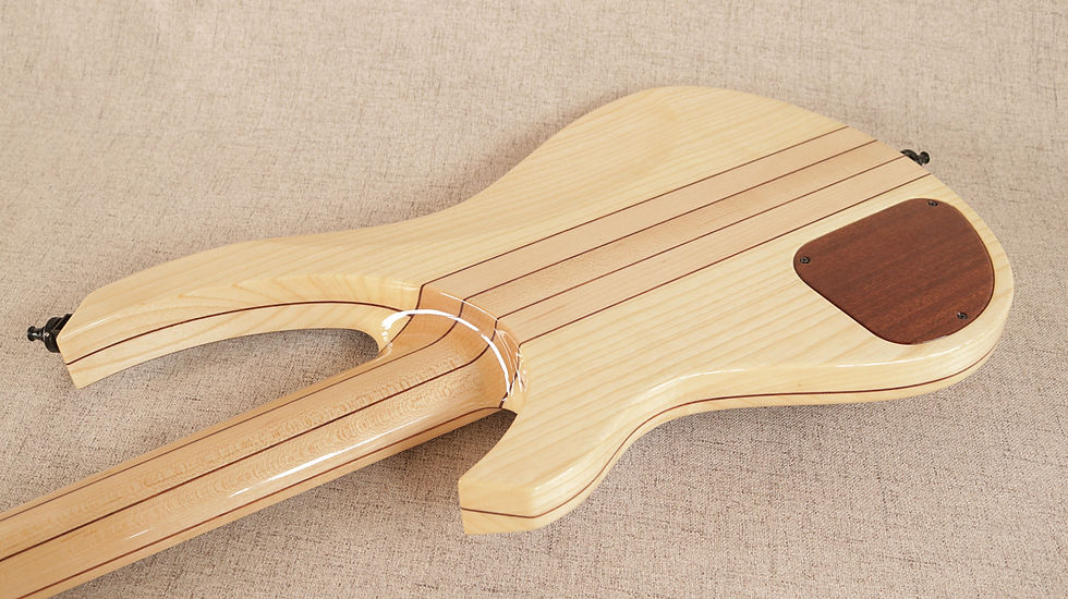 Spring Bass Instrument Spring Bass Guitar (laminated ash body) | Lignum