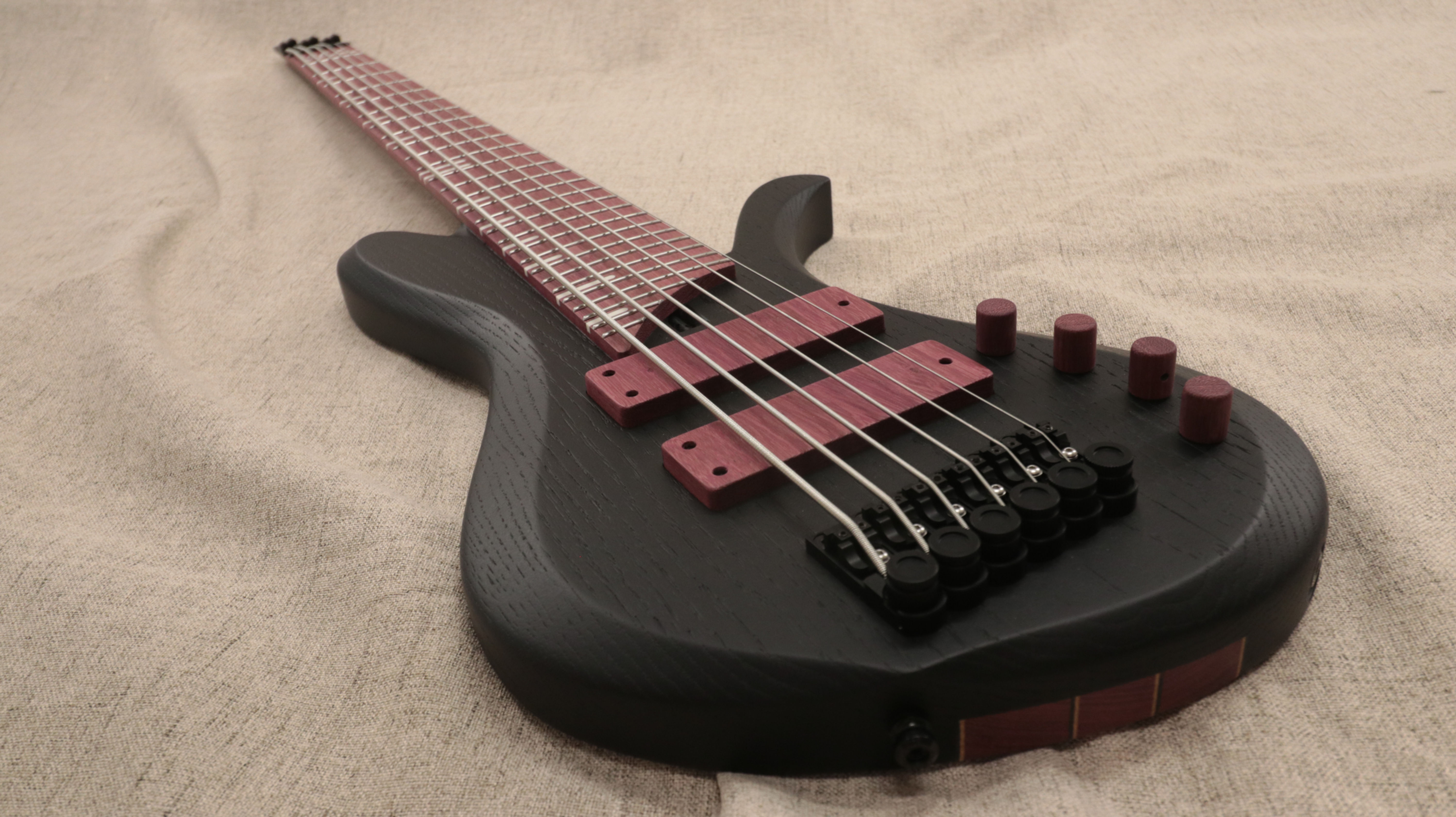 6 String Headless Bass Guitar