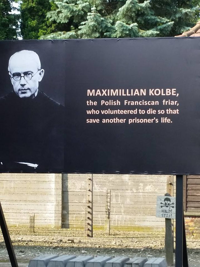 Auschwitz 3