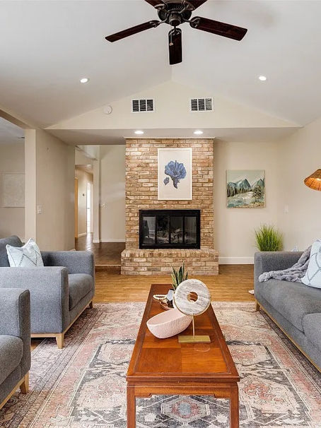 Maximizing a Home's Potential: The Importance of Home Staging - The Realtor Edition!