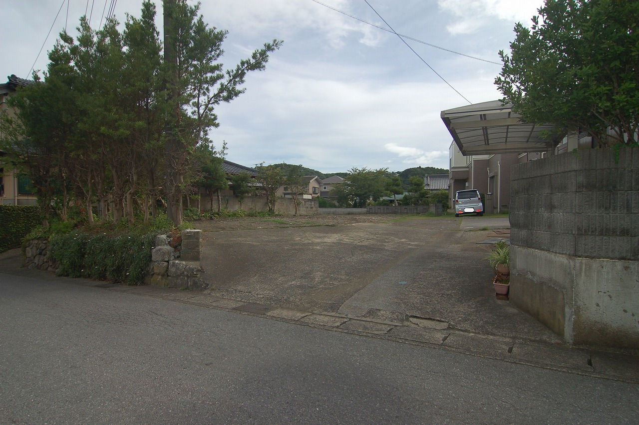 敷地への入り口