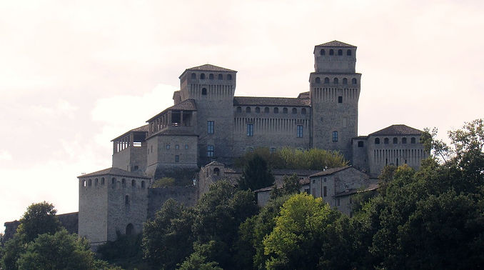 Torrechiara tra i romanzi del Premio Letterario il Borgo Italiano 2023 con Paola Minussi