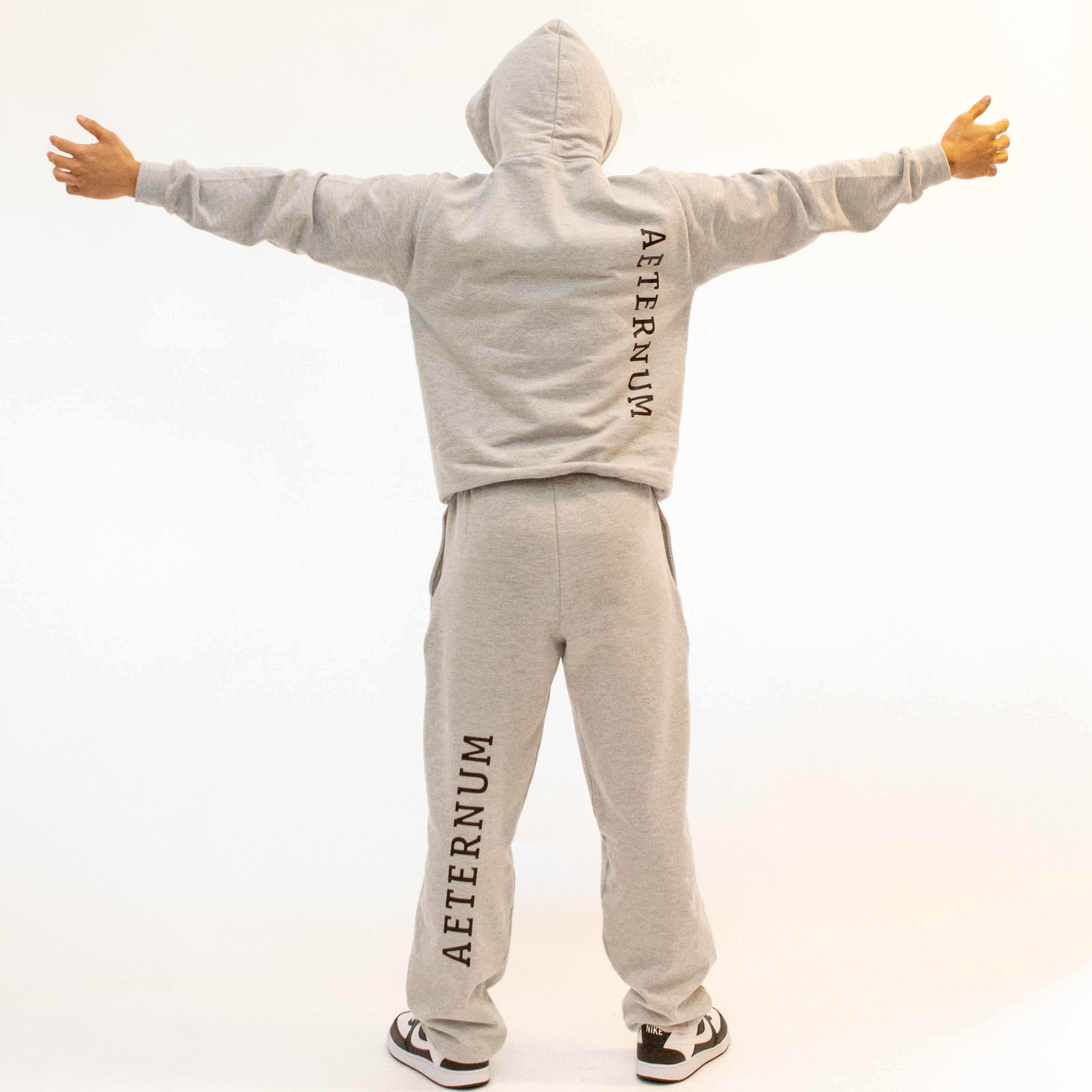 PRIMUS LUX - Sweatpants