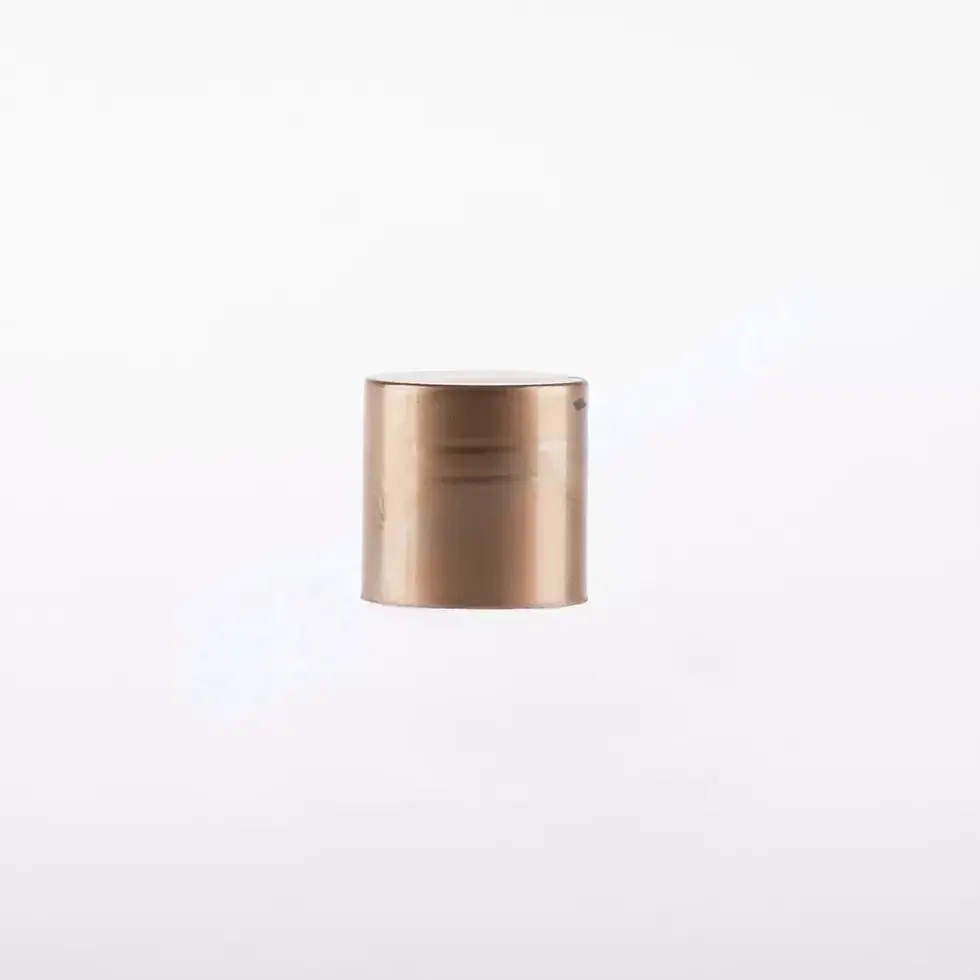 Altın rengi kozmetik kapağı