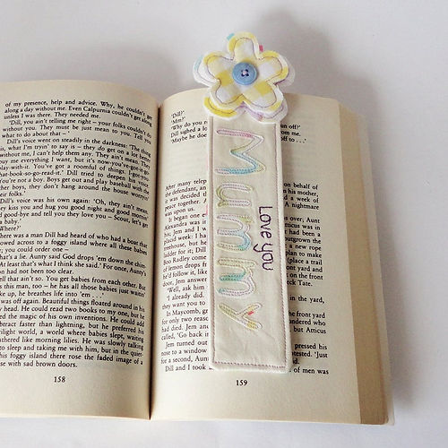 Pastel 'Love you...' Flower top Bookmark